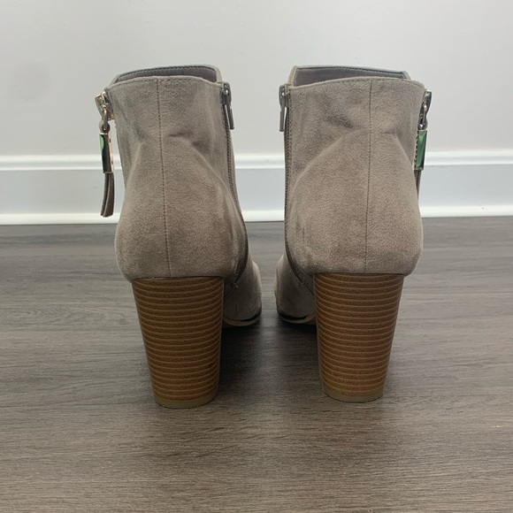 Apt. 9 Timezone Taupe Ankle Boots Size 10 - Picture 4 of 14